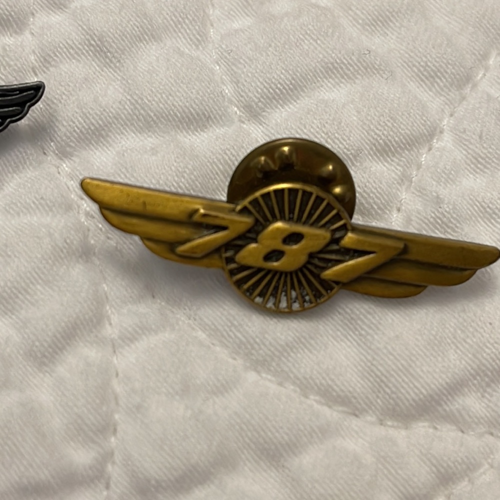 Boeing - Picture 2 of 8